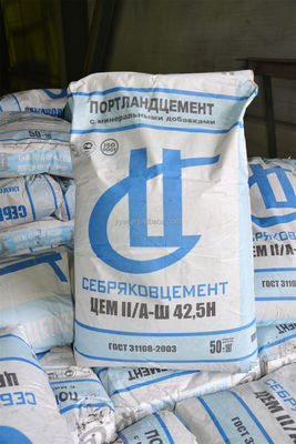 L'impression offset des sacs de ciment de papier des sacs 50kg emballage à papier de 3 plis a adapté aux besoins du client